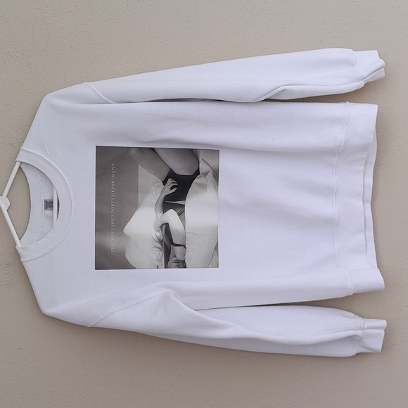 Taylor Swift TTPD Tortured Poets Department Crewneck Sweater Sweatshirt size Med - Picture 1 of 7